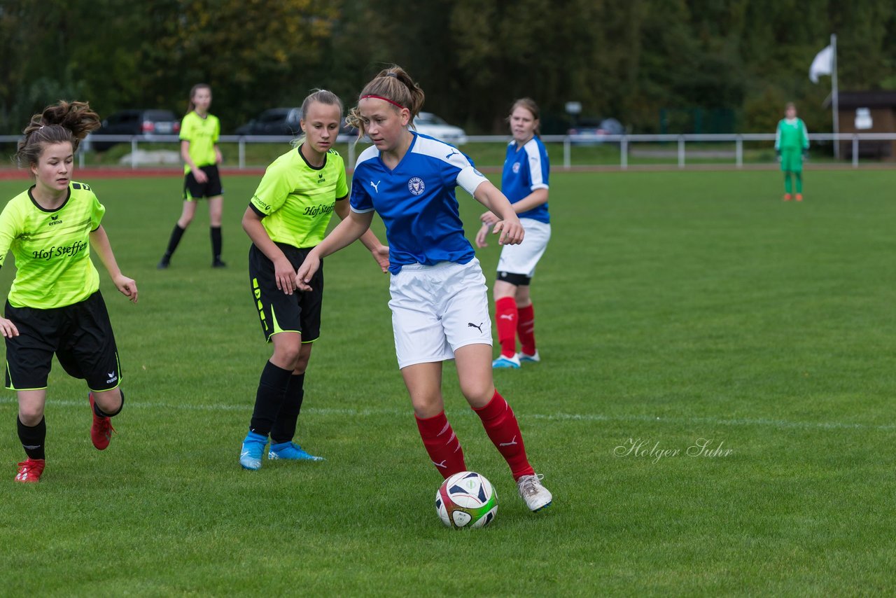 Bild 126 - B-Juniorinnen TSV Schoenberg - Holstein Kiel : Ergebnis: 0:23